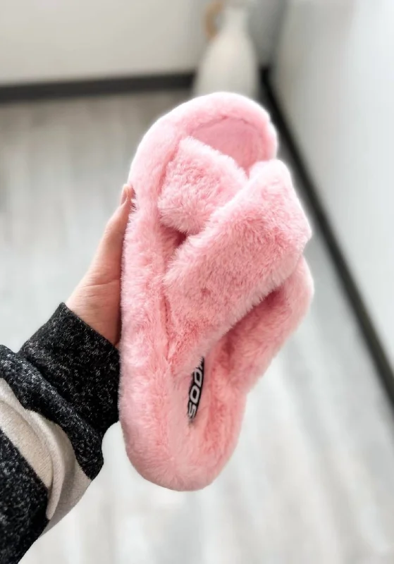 Favorite Fuzzy Slippers In Pink