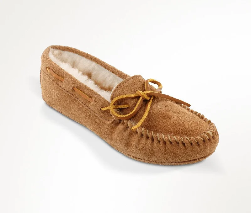 Women's Minnetonka Sheepskin Softsole Slipper #3311