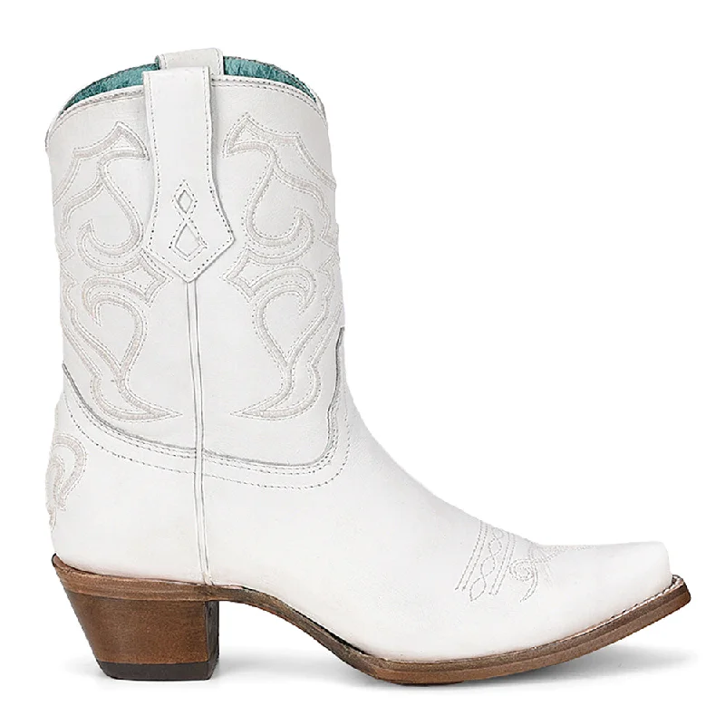 White Embroidery Ankle Snip Toe Cowboy Booties